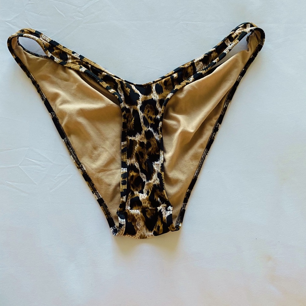 Cheetah Swimsuit bottoms- Size XL